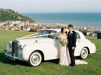 Top 5 tips for choosing a vintage wedding car in Sussex, Surrey, and Kent: how to ensure elegance and reliability